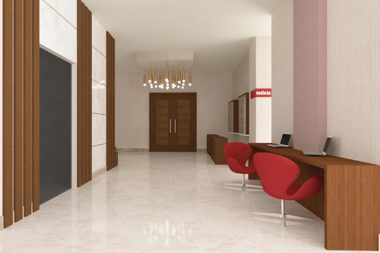 Ramada By Wyndham Van Exteriör bild